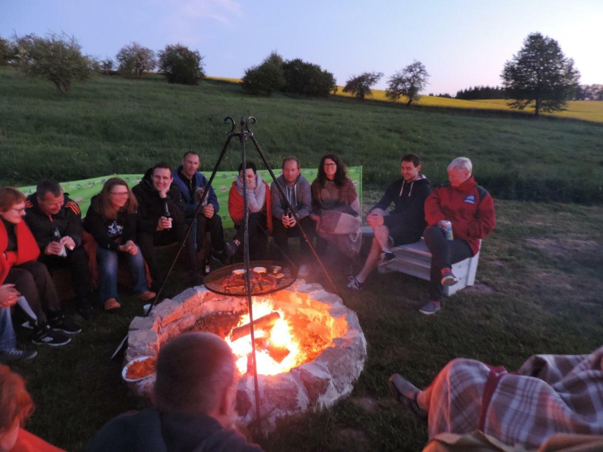 Pod Miotelka Farm stay Wlen